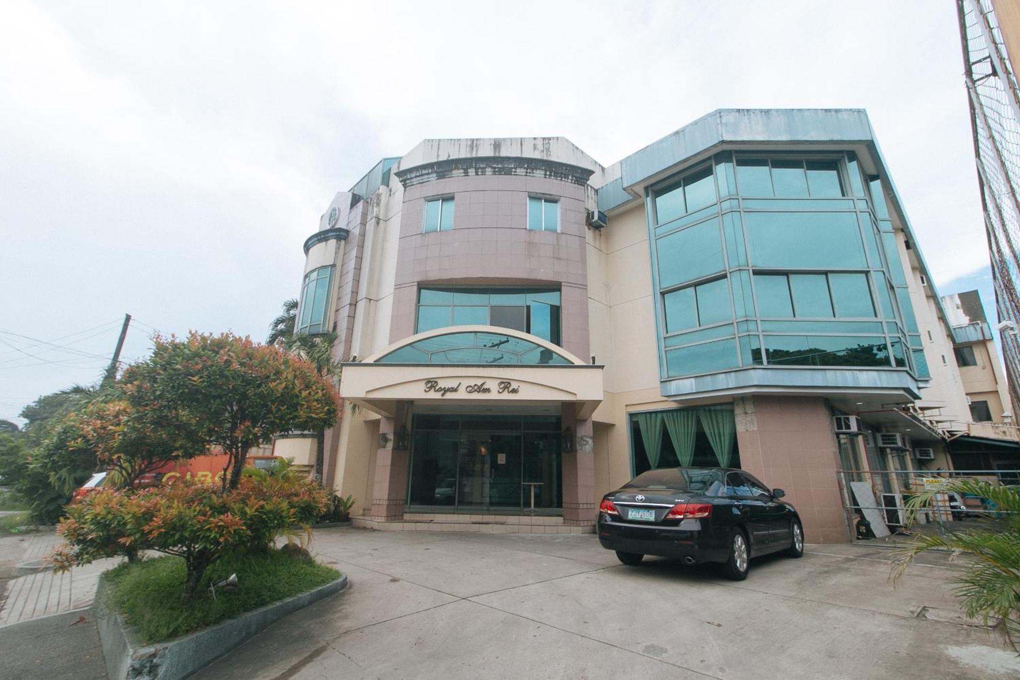 Royal Am Rei Hotel By Reddoorz Bacolod Bagian luar foto